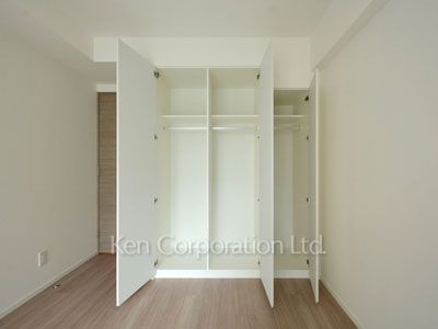 Closet ※Photo of the same layout on 5 floor. Decoration and fixture may differ.