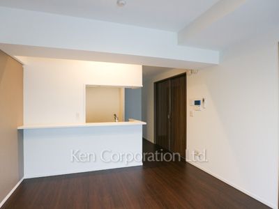 Living-Dining ※Photo of the same layout on 13 floor. Decoration and fixture may differ.
