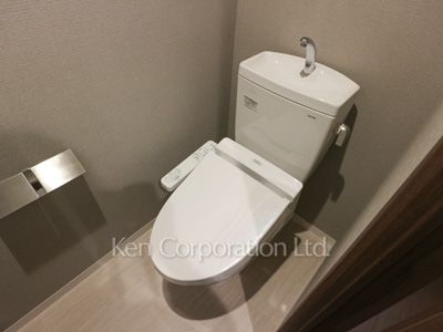Lavatory ※Photo of the same layout on 13 floor. Decoration and fixture may differ.