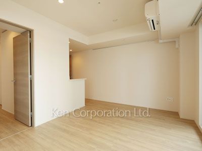 Living-Dining ※Photo of the same layout on 12 floor. Decoration and fixture may differ.