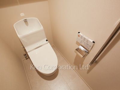 Lavatory ※Photo of the same layout on 12 floor. Decoration and fixture may differ.