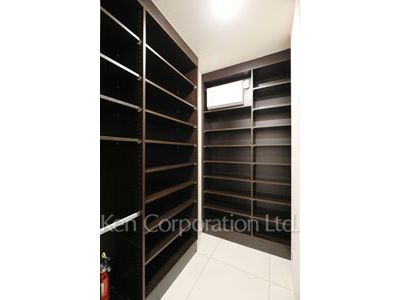 Closet