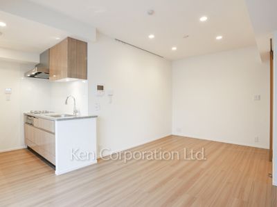 Living-Dining ※Photo of the same layout on 3 floor. Decoration and fixture may differ.