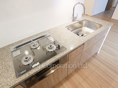 Kitchen ※Photo of the same layout on 3 floor. Decoration and fixture may differ.