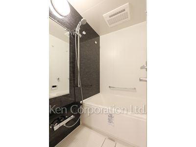Bath ※Photo of the same layout on 2 floor. Decoration and fixture may differ.