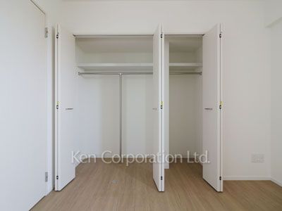Closet ※Photo of the same layout on 8 floor. Decoration and fixture may differ.