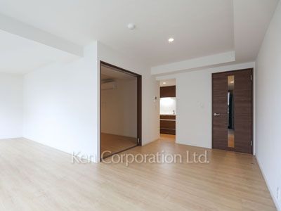 Living-Dining ※Photo of the same layout on 3 floor. Decoration and fixture may differ.
