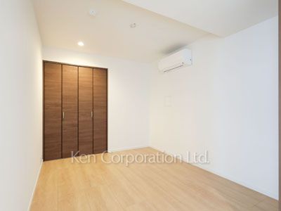 Bedroom ※Photo of the same layout on 3 floor. Decoration and fixture may differ.