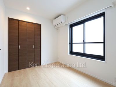 Bedroom ※Photo of the same layout on 4 floor. Decoration and fixture may differ.