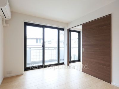Bedroom ※Photo of the same layout on 3 floor. Decoration and fixture may differ.