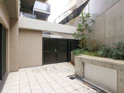 Roof Balcony