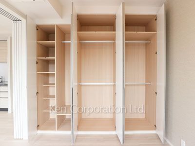 Closet ※Photo of the same layout on 2 floor. Decoration and fixture may differ.