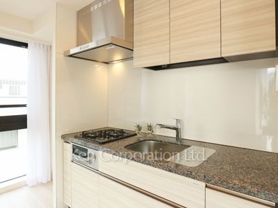 Kitchen ※Photo of the same layout on 2 floor. Decoration and fixture may differ.