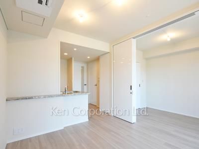 Living-Dining ※Photo of the same layout on 6 floor. Decoration and fixture may differ.