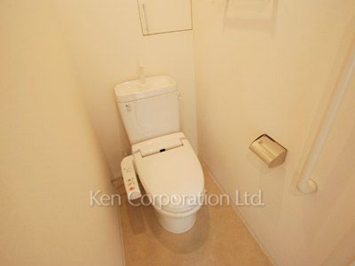 Lavatory ※Photo of the same layout on 14 floor. Decoration and fixture may differ.
