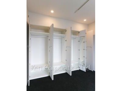 Closet ※Photo of the same layout on 8 floor. Decoration and fixture may differ.
