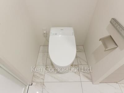 Lavatory ※Photo of the same layout on 8 floor. Decoration and fixture may differ.