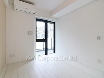 Bedroom ※Photo of the same layout on 3 floor. Decoration and fixture may differ.