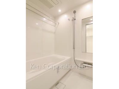 Bath ※Photo of the same layout on 3 floor. Decoration and fixture may differ.