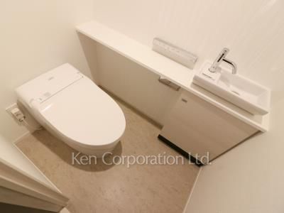 Lavatory ※Photo of the same layout on 3 floor. Decoration and fixture may differ.