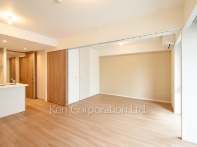 Living-Dining ※Photo of the same layout on 2 floor. Decoration and fixture may differ.