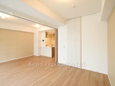 Bedroom ※Photo of the same layout on 2 floor. Decoration and fixture may differ.