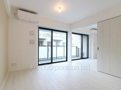 Living-Dining ※Photo of the same layout on 3 floor. Decoration and fixture may differ.
