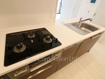 Kitchen ※Photo of the same layout on 3 floor. Decoration and fixture may differ.