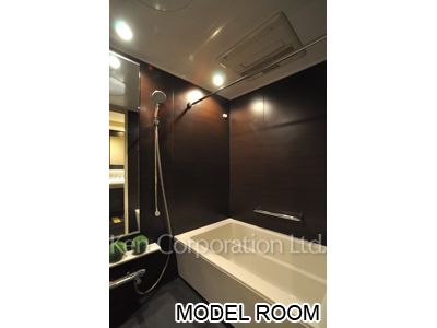 Bath ※Photo of the same layout on 6 floor. Decoration and fixture may differ.