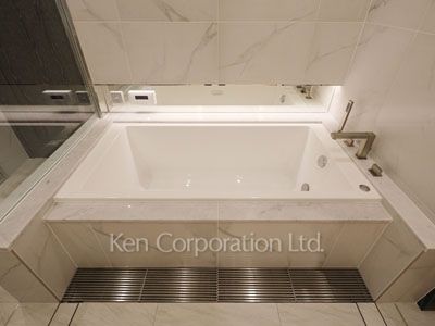Bath ※Photo of the same layout on 3 floor. Decoration and fixture may differ.