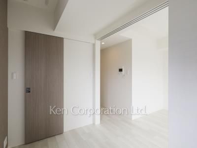Bedroom ※Photo of the same layout on 8 floor. Decoration and fixture may differ.
