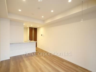 Living-Dining ※Photo of the same layout on 8 floor. Decoration and fixture may differ.