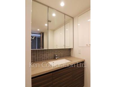 Powder Room