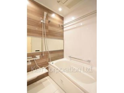 Bath ※Photo of the same layout on 3 floor. Decoration and fixture may differ.