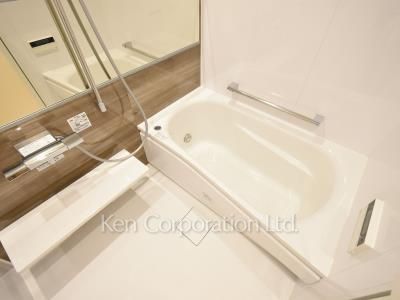 Bath ※Photo of the same layout on 3 floor. Decoration and fixture may differ.