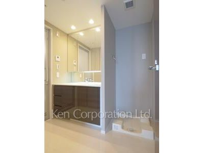 Powder Room ※Photo of the same layout on 20 floor. Decoration and fixture may differ.