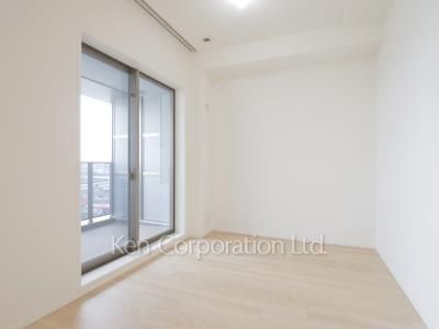 Bedroom ※Photo of the same layout on 9 floor. Decoration and fixture may differ.