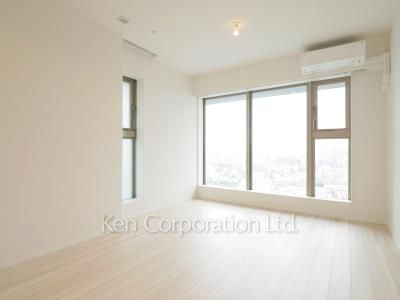 Living-Dining ※Photo of the same layout on 22 floor. Decoration and fixture may differ.