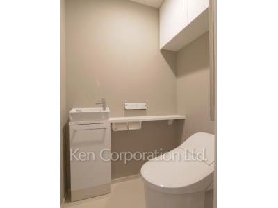 Lavatory ※Photo of the same layout on 22 floor. Decoration and fixture may differ.