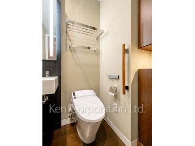 Lavatory
