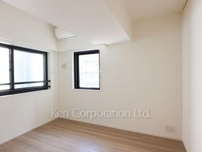 Bedroom ※Photo of the same layout on 5 floor. Decoration and fixture may differ.