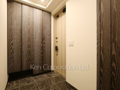 Entrance ※Photo of the same layout on 4 floor. Decoration and fixture may differ.