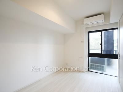 Bedroom ※Photo of the same layout on 5 floor. Decoration and fixture may differ.