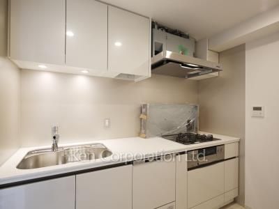 Kitchen ※Photo of the same layout on 5 floor. Decoration and fixture may differ.