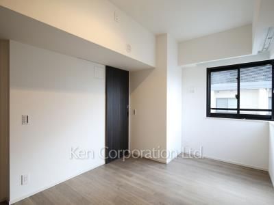 Bedroom ※Photo of the same layout on 5 floor. Decoration and fixture may differ.