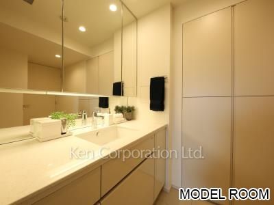 Powder Room *MODLE ROOM