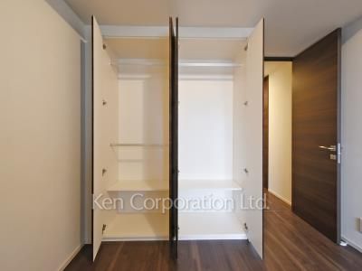 Closet ※Photo of the same layout on 4 floor. Decoration and fixture may differ.