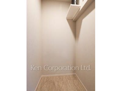 Storage *Photo of similar layout