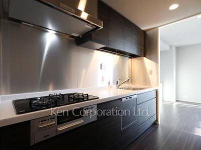 Kitchen *Photo of similar layout