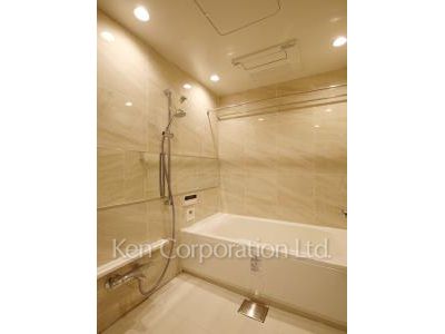 Bath Room*Photo of similar layout